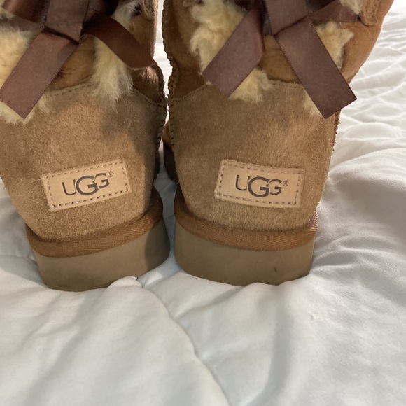 UGG® Bailey Bow II Suede Tall Water-Resistant Cold Weather Boots size 7 - Picture 4 of 17